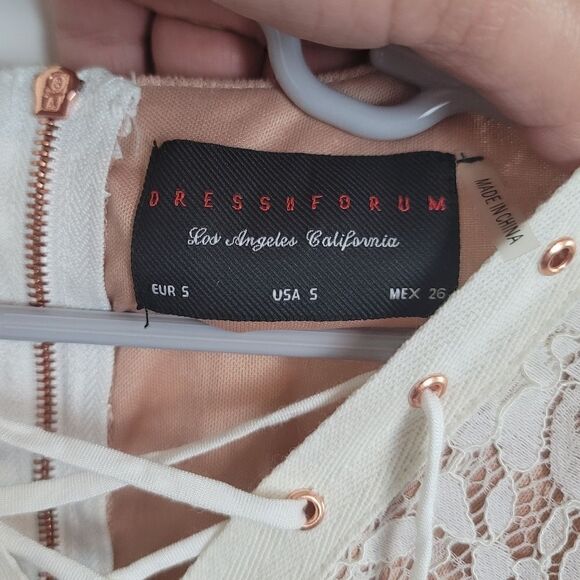 DRESS FORUM Lace Long Sleeve Dress - Picture 10 of 12